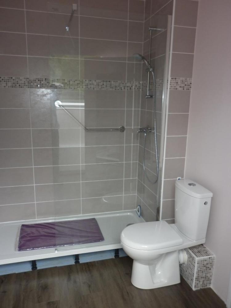 Salle de bain toilettes (3)